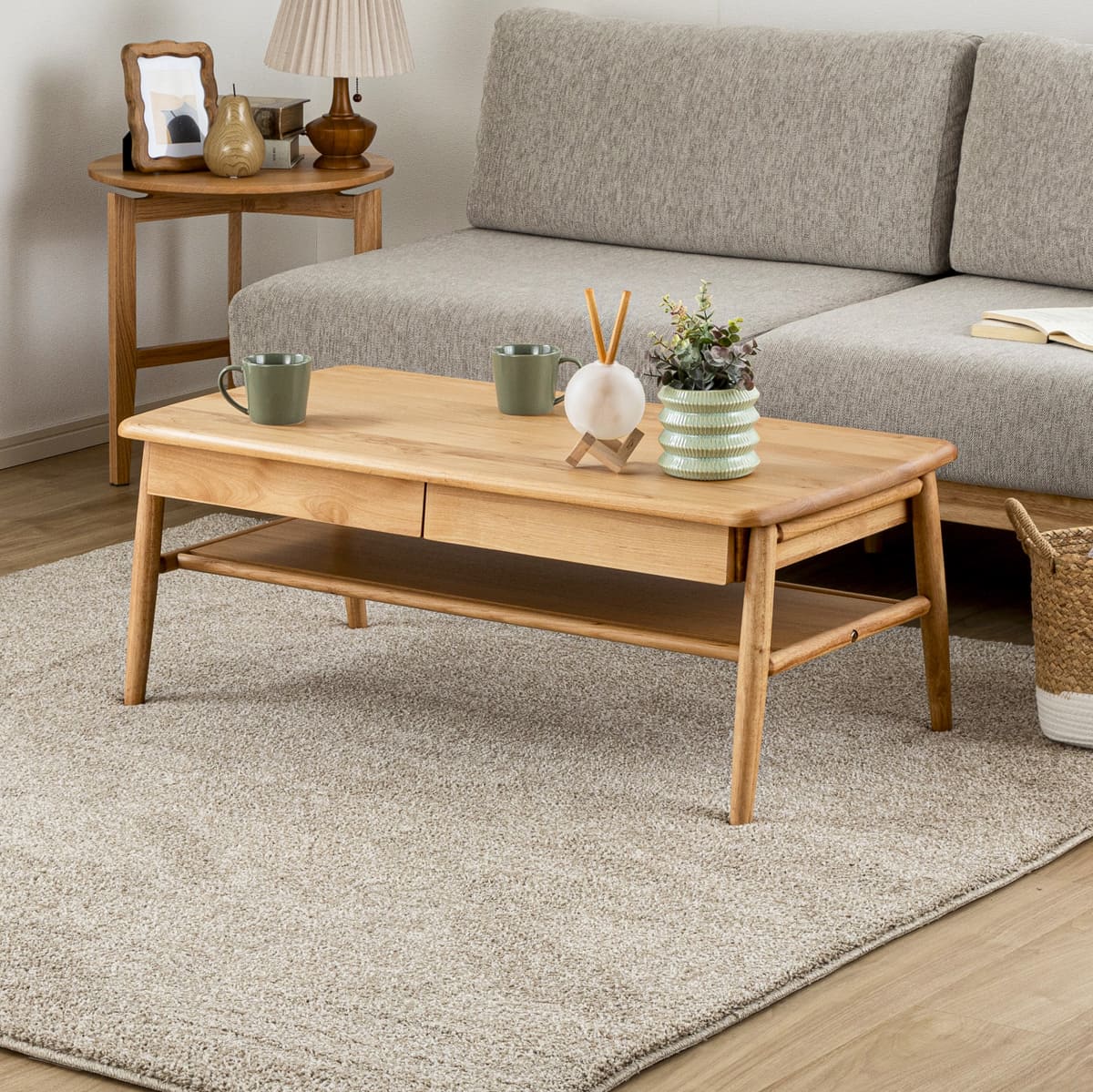 �Z���^�[�e�[�u��